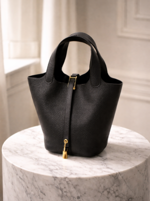 Évara Bucket Bag Textured Leather Bucket Handbag Black