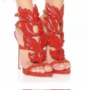 The Noir Imperial Heel - Luxury Stiletto with Sculpted Leaf-Inspired Detailing